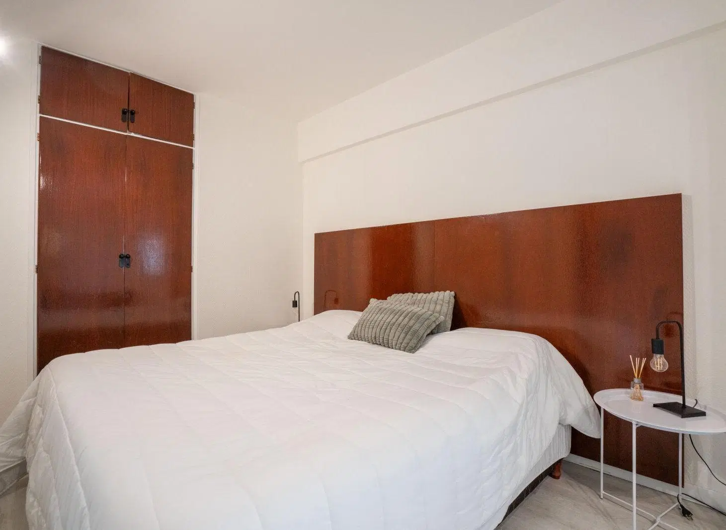 Excelente Monoamiente en un 7mo piso en la zona mas linda de Retiro 3