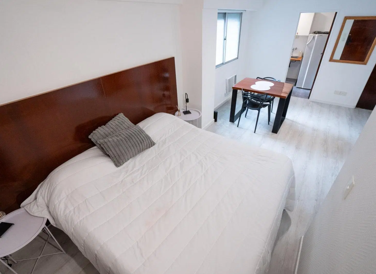 Excelente Monoamiente en un 7mo piso en la zona mas linda de Retiro 4