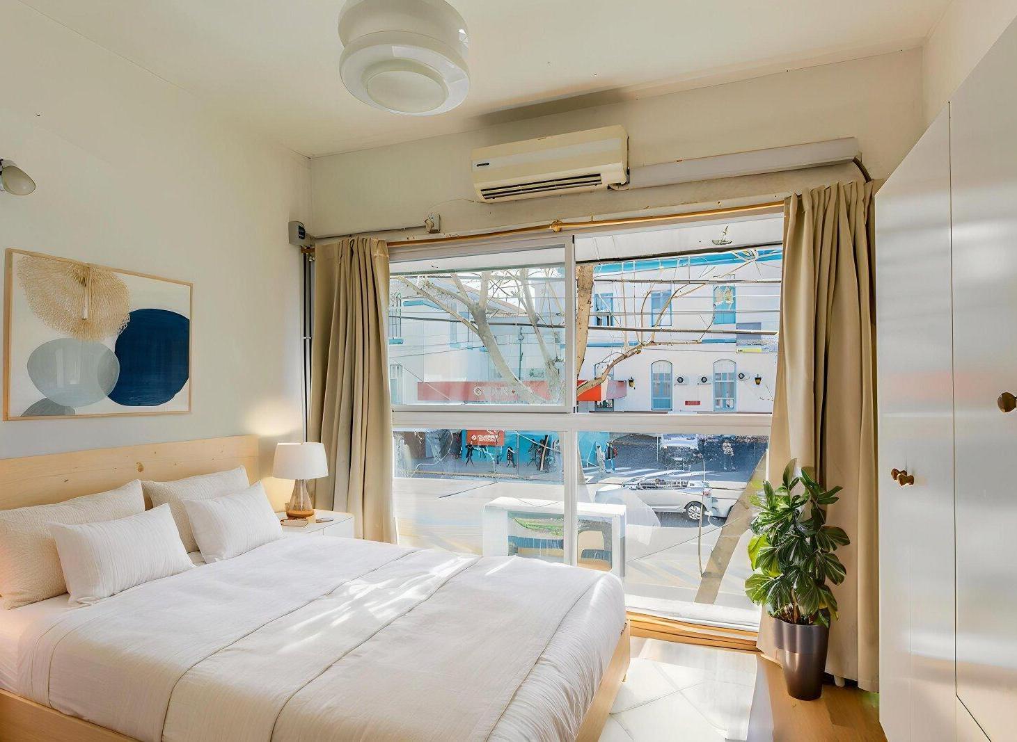 Foto de OPORTUNIDAD - DEPARTAMENTO - FRENTE AL HOSPITAL PIROVANO, imagen 1