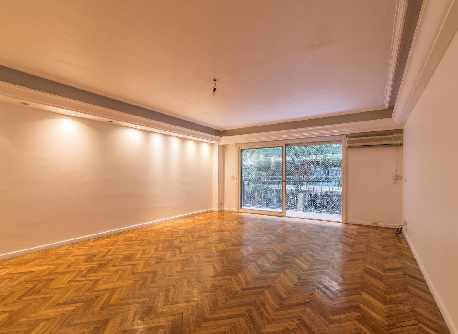 Piso de cuatro ambientes - Palermo Nuevo - Cochera y baulera