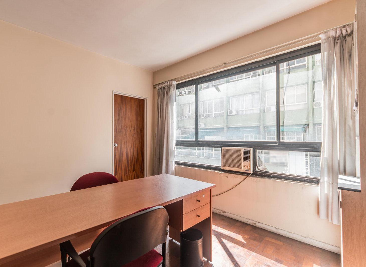 Foto de Venta de Oficina Comercial de 77 m² - San Nicolas, imagen 2