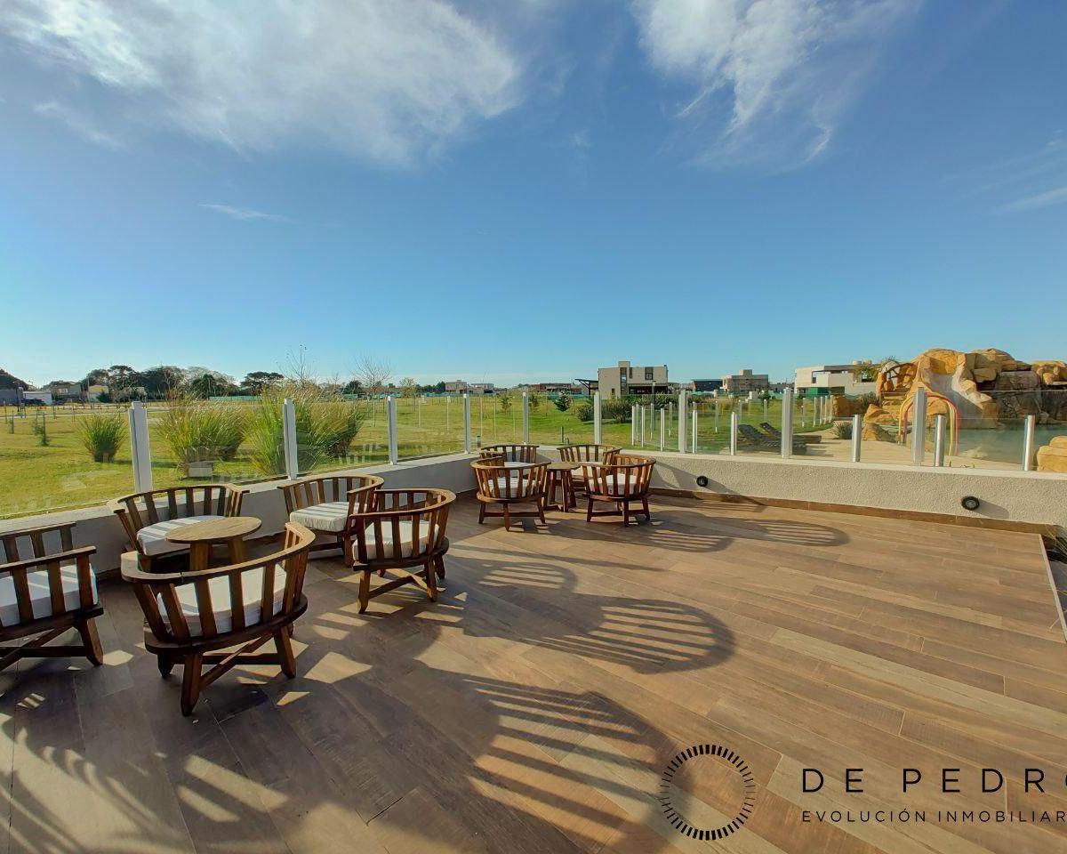 Lote de 1388 m² en Developer Park 1