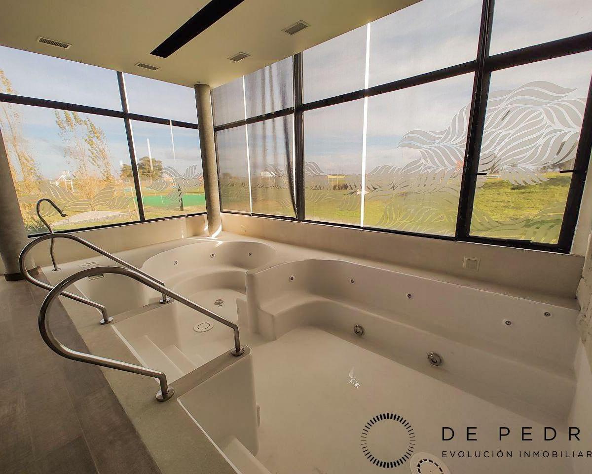 Lote de 1388 m² en Developer Park 3
