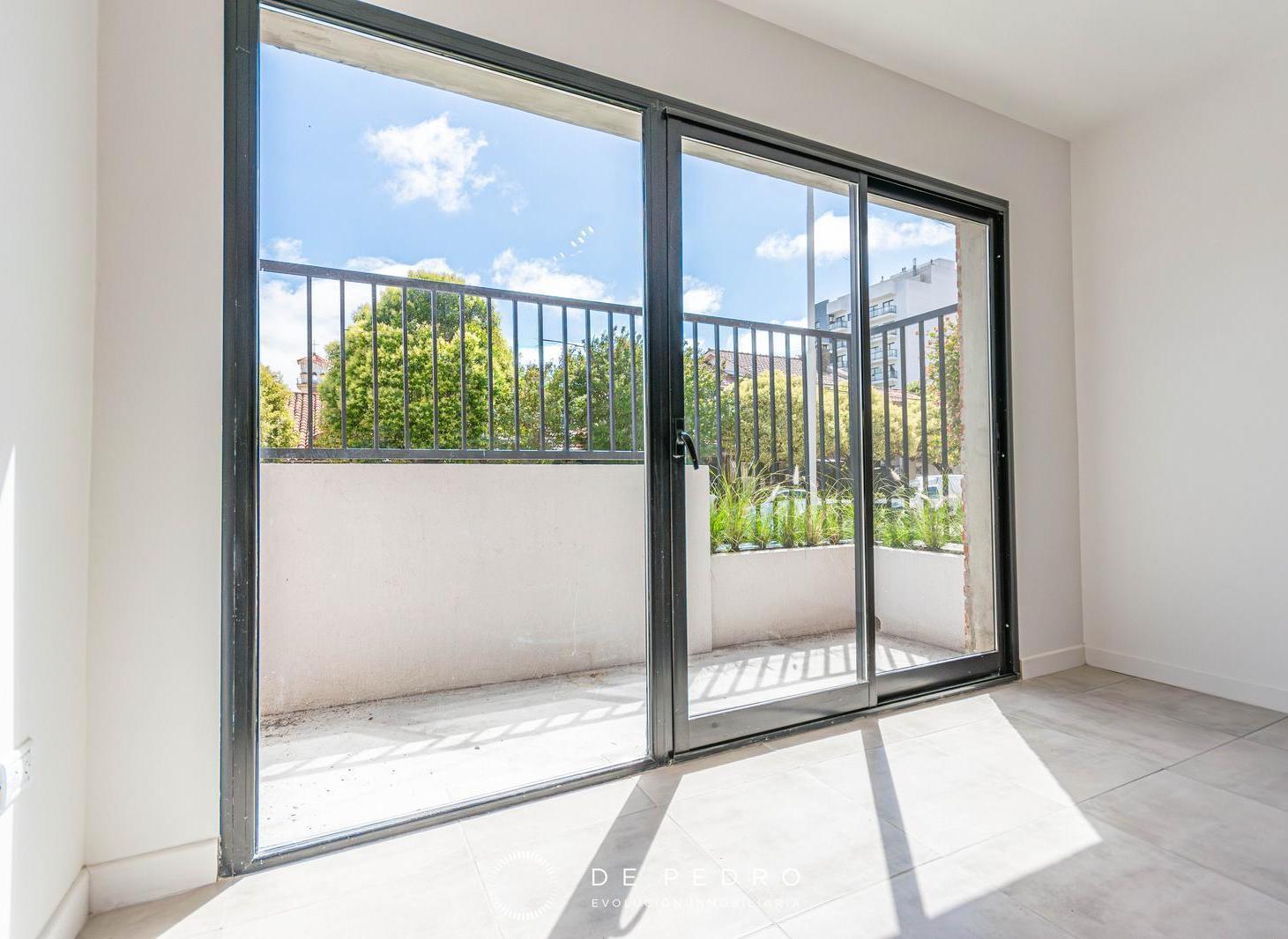 Foto de Departamento 2 ambientes al frente estrenar con patio, imagen 4
