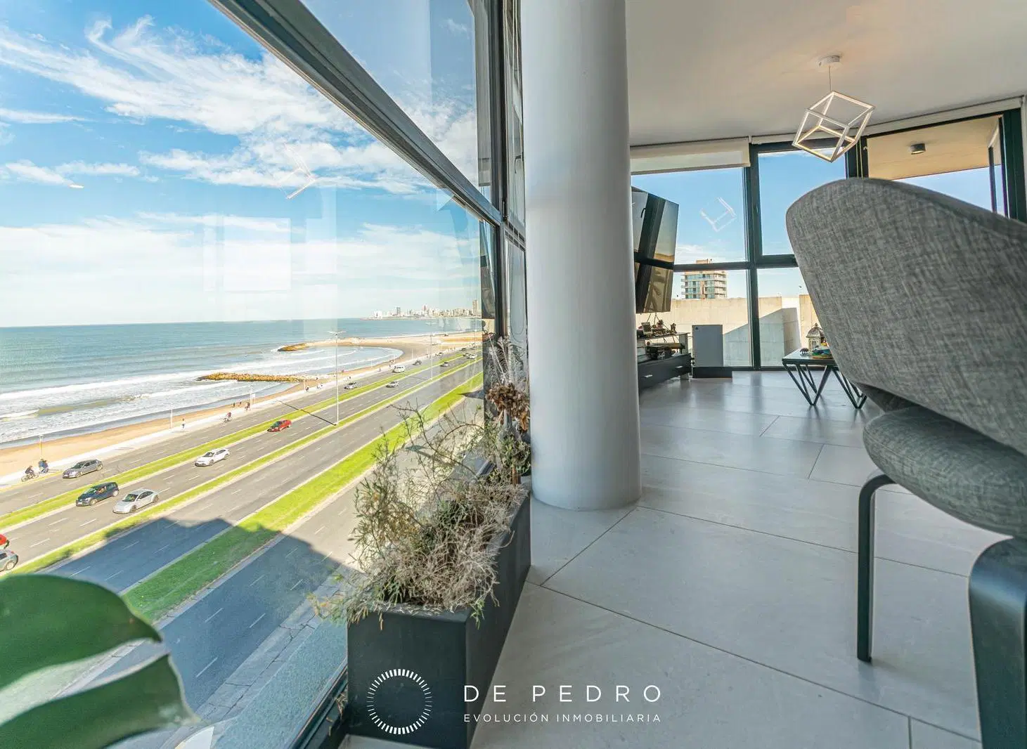Departamento 3 ambientes en Marina Banus I, con cochera y baulera - Parque Luro 3