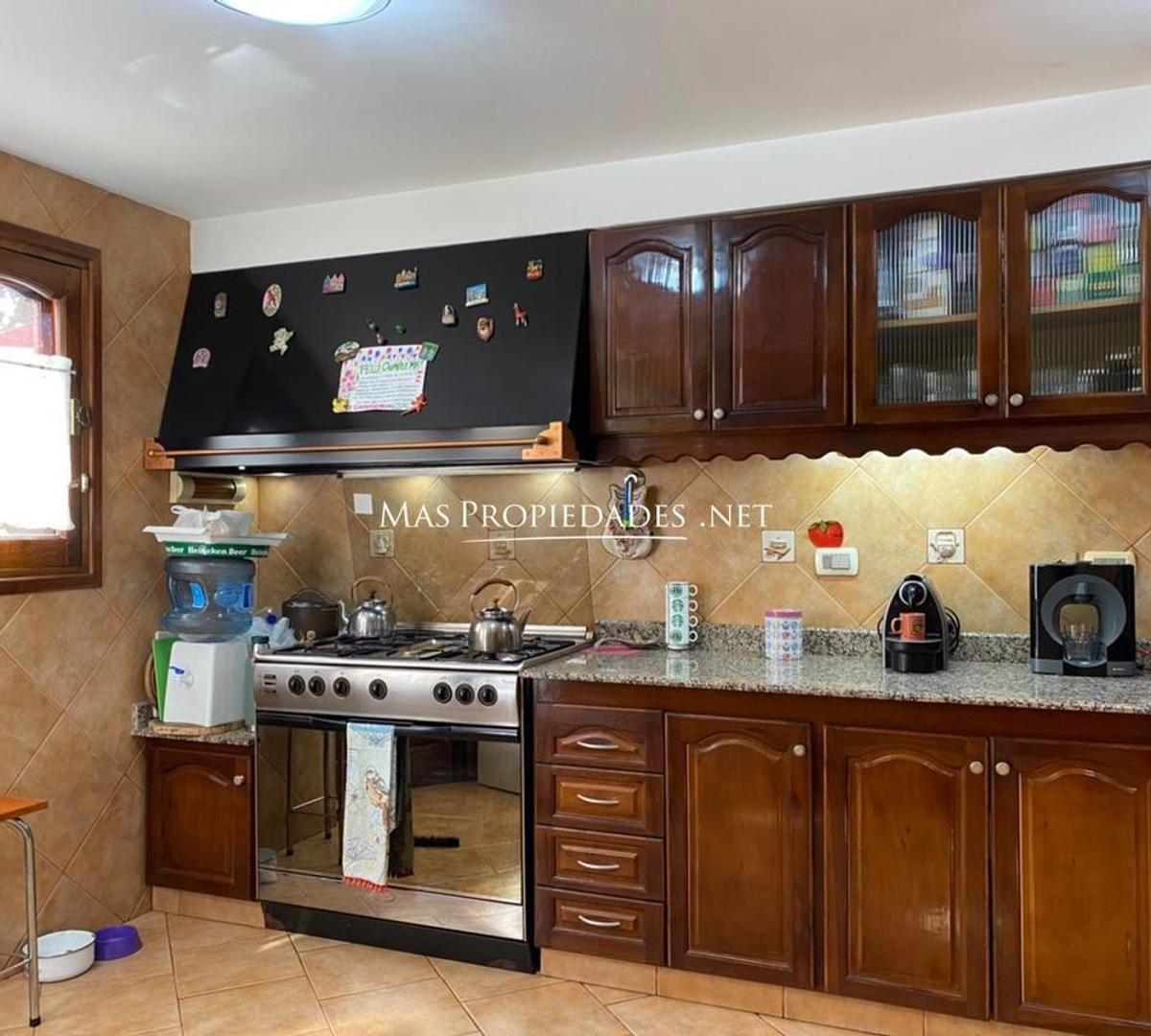 Casa en Venta en El Carmen 6 Ambientes 5