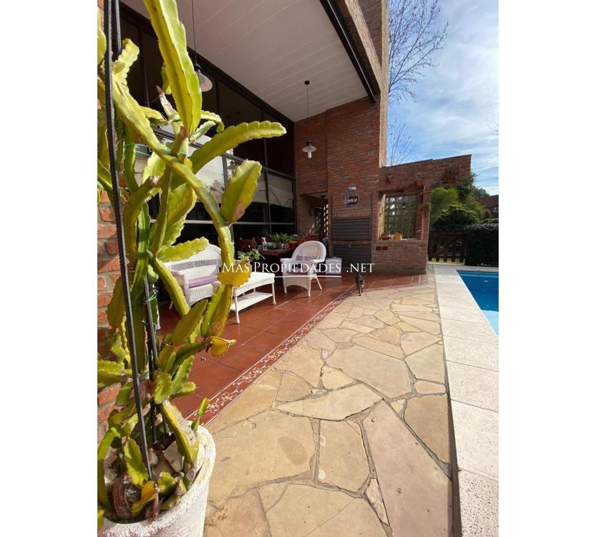 Casa en Venta en El Carmen 6 Ambientes 1