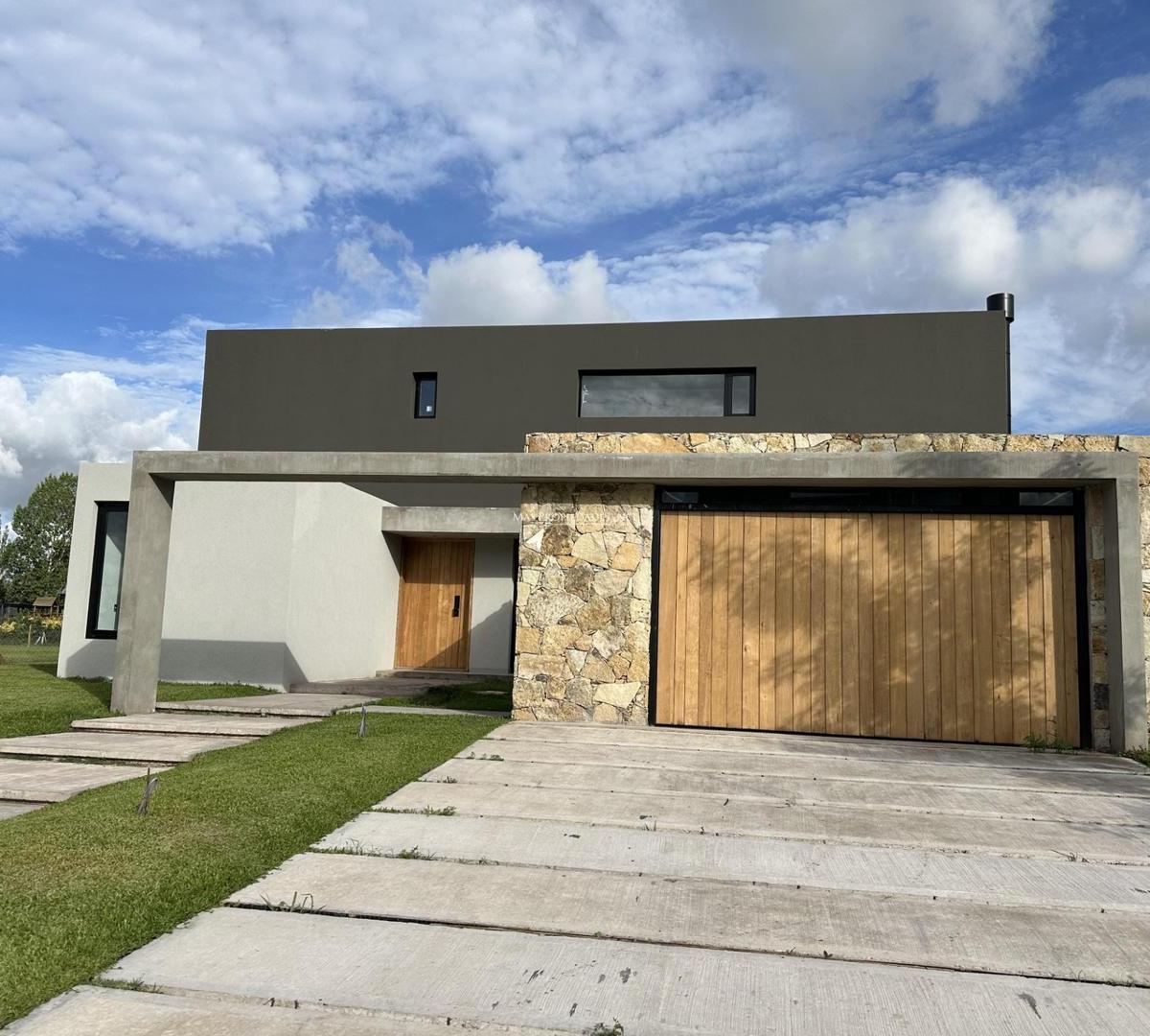 Casa en Venta Canning Barrio Terralagos a Estrenar 4