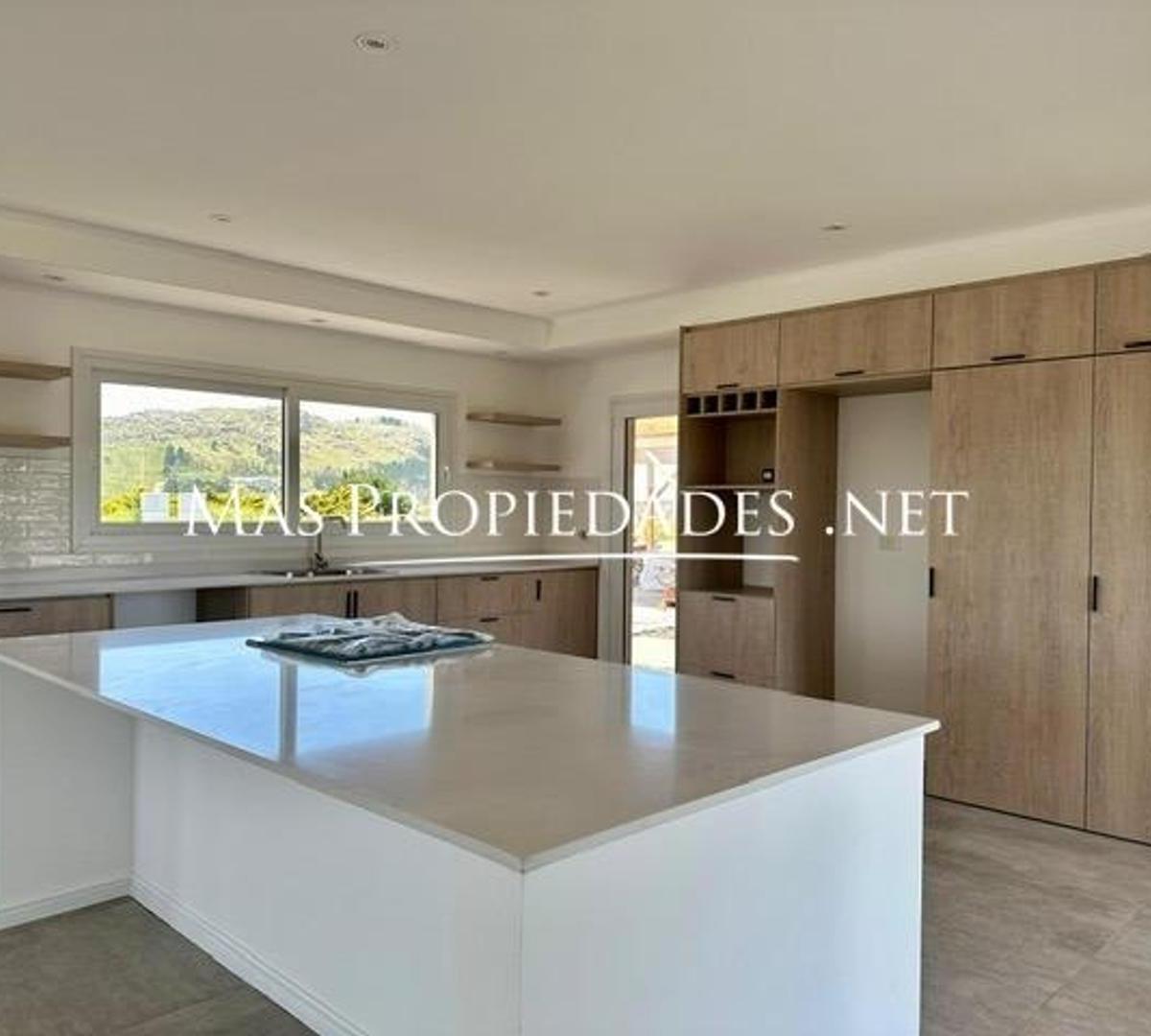 Casa en Venta en Tandil Barrio Altos Aires Golf 4