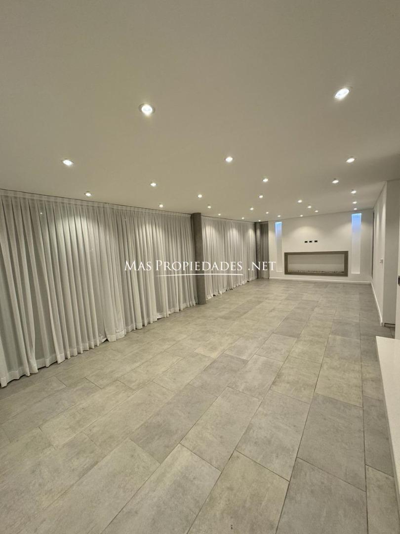 Casa en Venta en Terralagos Canning Parque Central 2