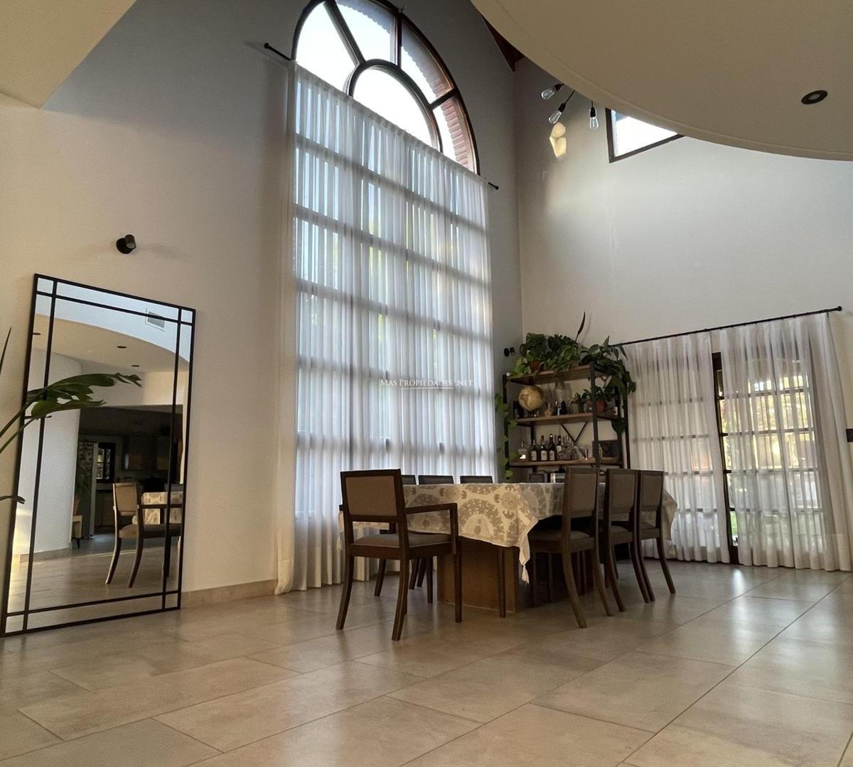 Casa en Venta 4 Dorm. en Saint Thomas Sur 4