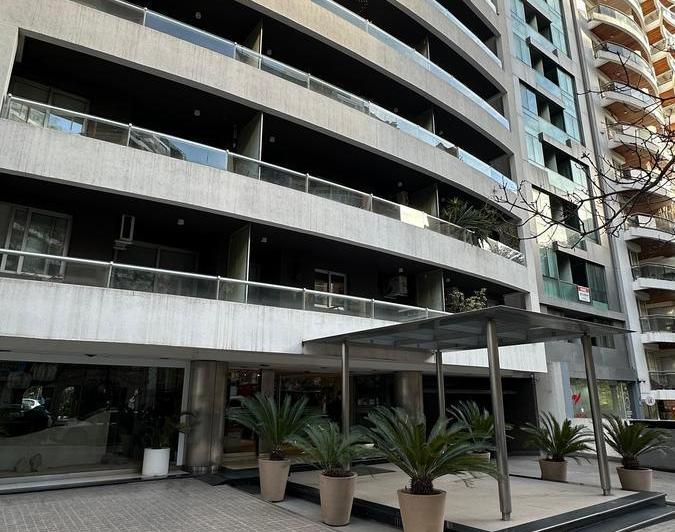 ALQUILER DPTO DE CATEGORIA- PISO 10 CON BALCON. EDIFICIO CON AMENITIES 3