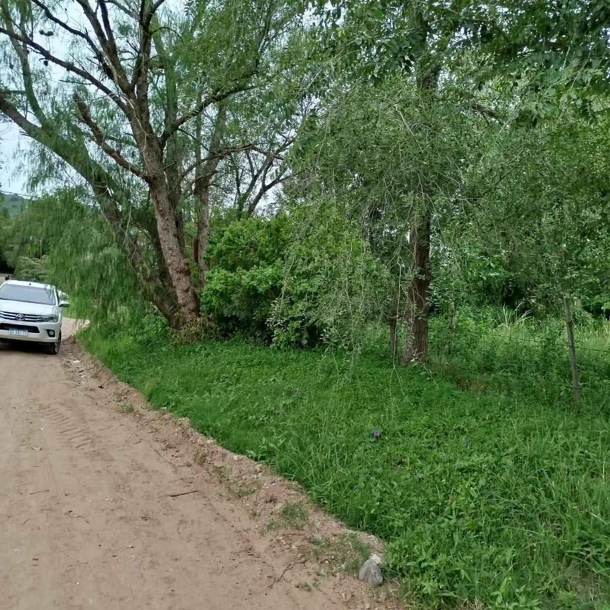 Se Vende Terreno con Casa a Restaurar 1