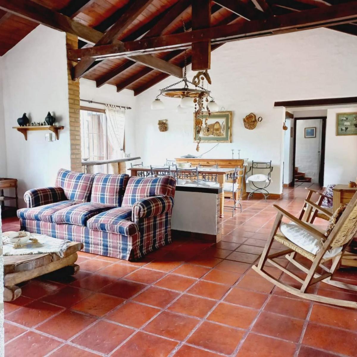 Se Vende Casas en La Cumbre Frente Al Golf Vistas Únicas 4 Dor. 5
