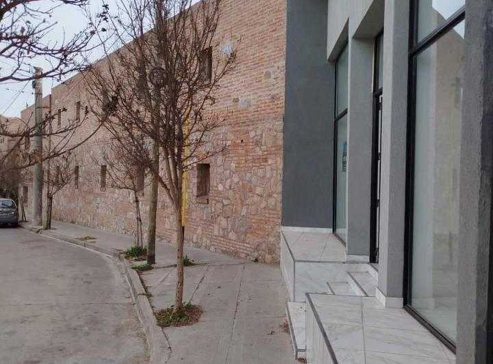 Se vende local nuevo en La Cumbre 105m2 5