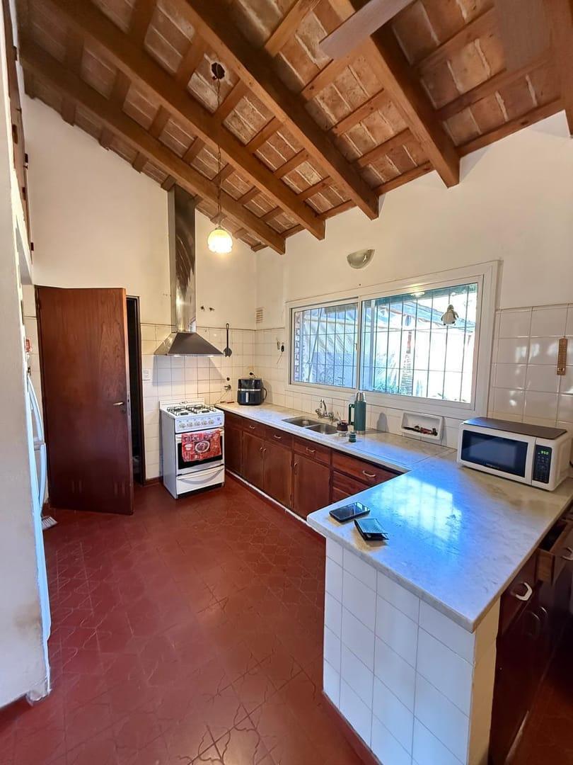 Foto de Se vende casa en la zona golf de La Cumbre con calefacción central por, imagen 2