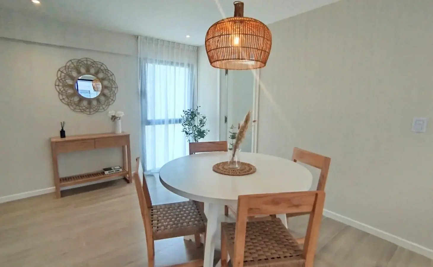 En venta dos ambientes al frente con balcón saliente a estrenar, Plaza Colon 4