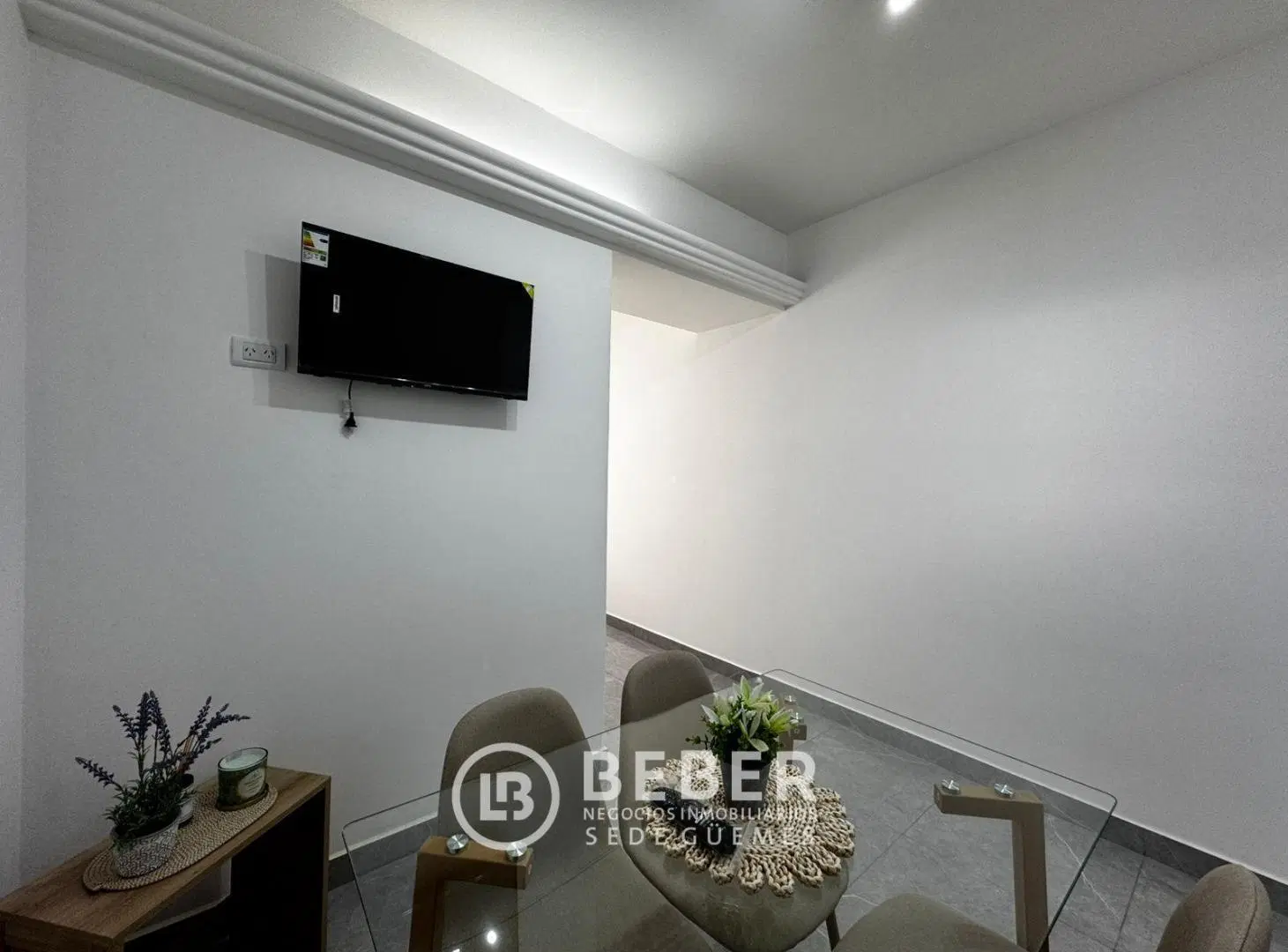En venta ambiente al contrafrente reciclado, Guemes 3