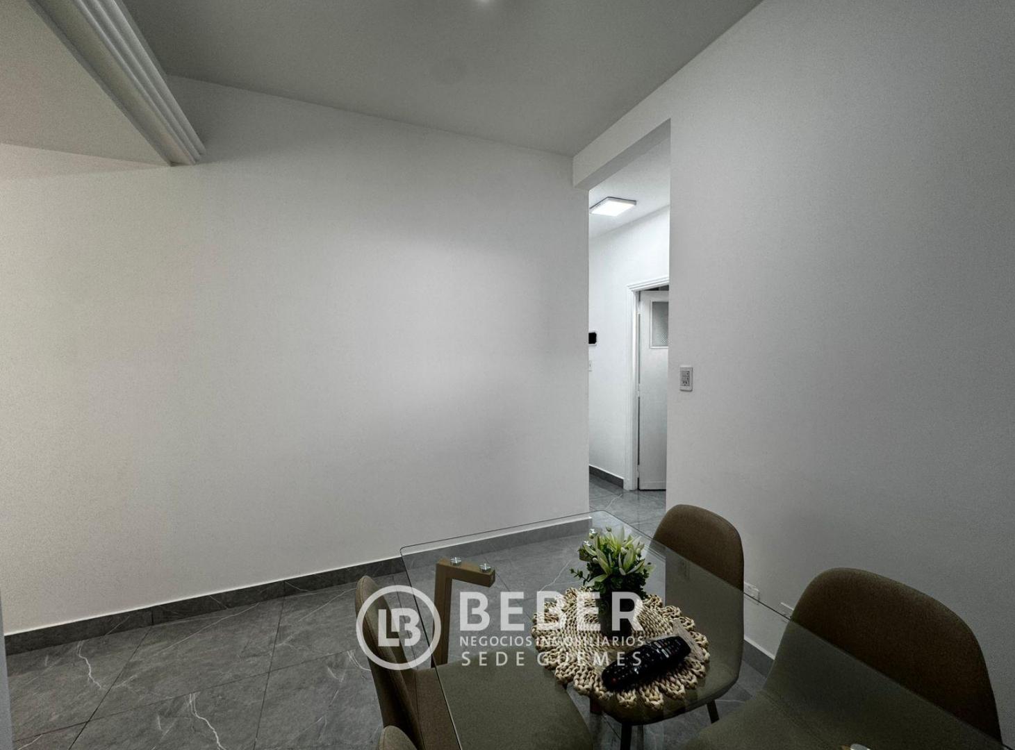 Foto de En venta ambiente al contrafrente reciclado, Guemes, imagen 2
