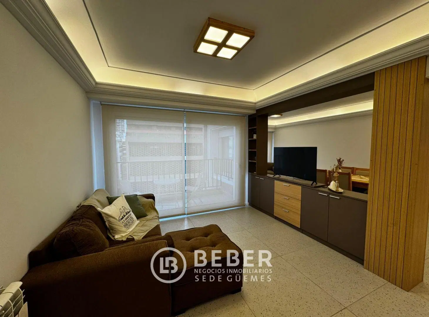 En venta departamento de 3 ambientes en Plaza Colon. 2