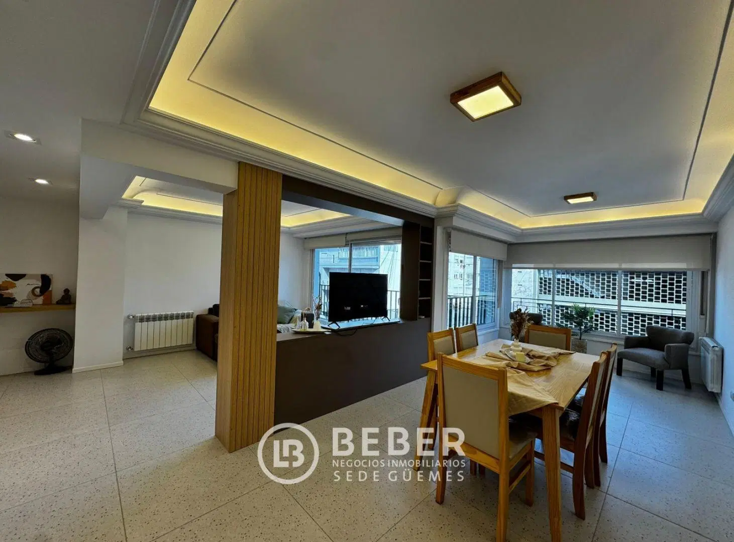 En venta departamento de 3 ambientes en Plaza Colon. 4