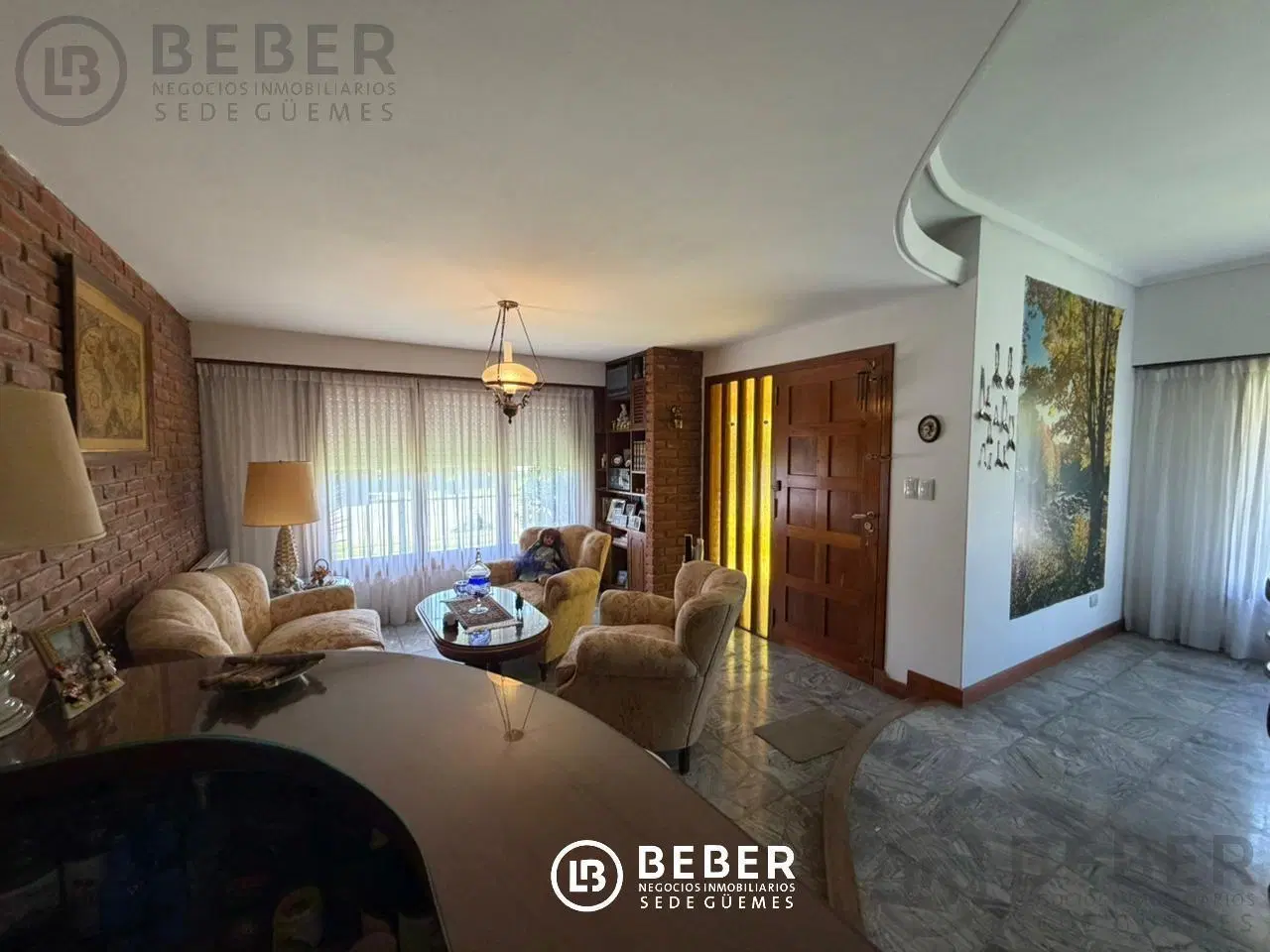 Casa 4 ambientes, apta crédito. Barrio Villa Primera 2
