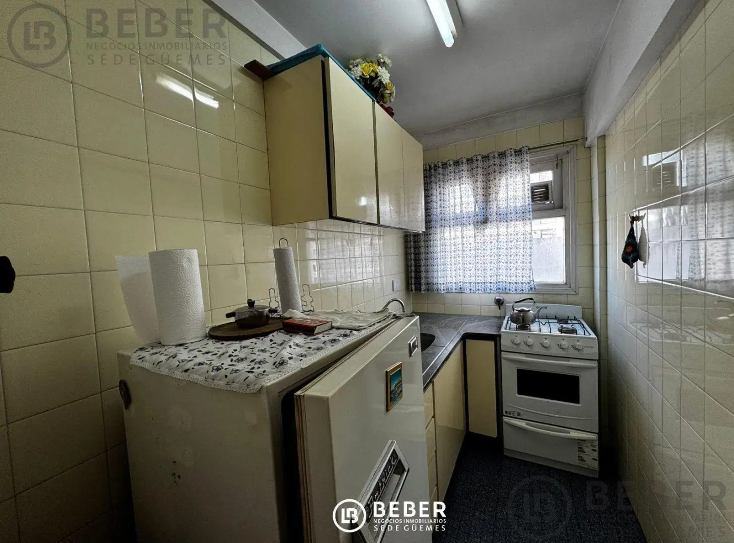 En venta ambiente al contrafrente, Guemes 5