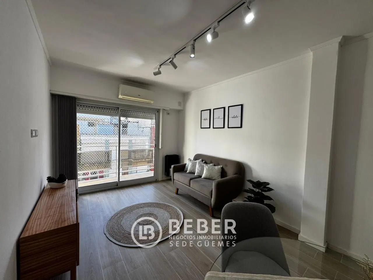 Alquiler 24 meses dos ambientes con balcon, Plaza Colon 4