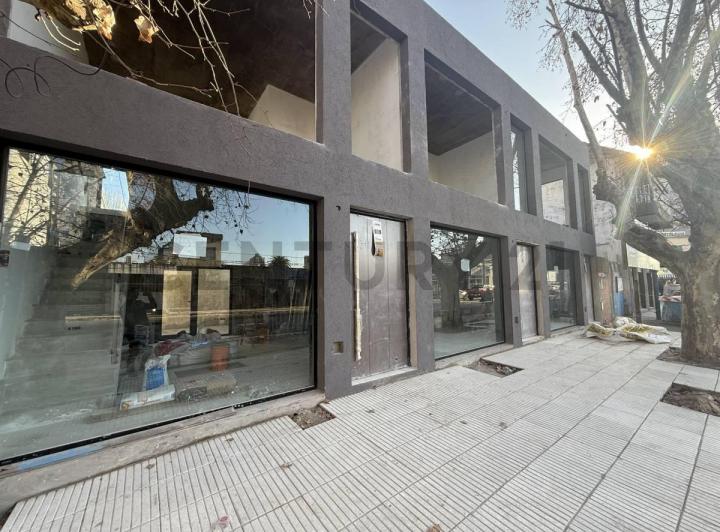 Alquiler Local comercial Av. Pte peron 4