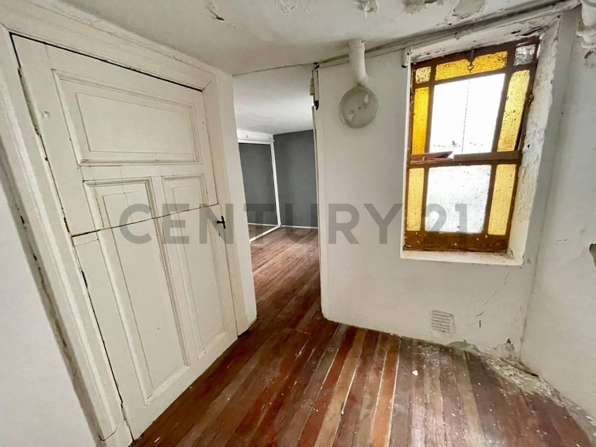 Foto de Departamento de 3 ambientes en edificio histórico, excelente ubicación, imagen 4