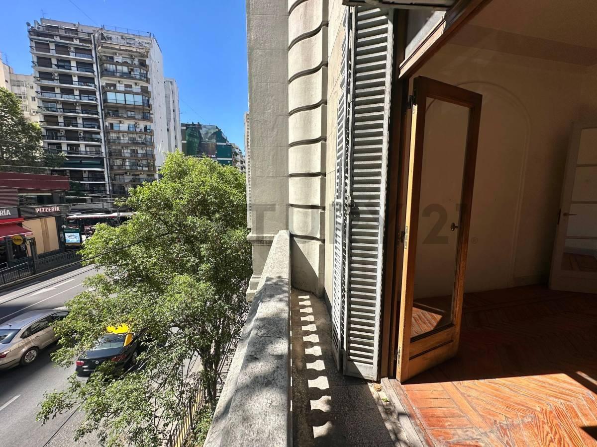 Foto de Departamento 4 ambientes en Venta apto profesional y comercial. Apto, imagen 3