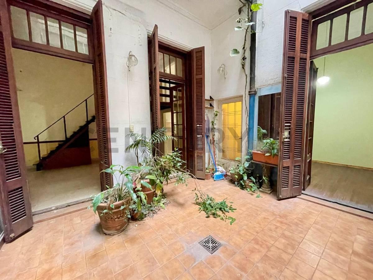 Foto de Departamento de 3 ambientes en edificio histórico, excelente ubicación, imagen 1