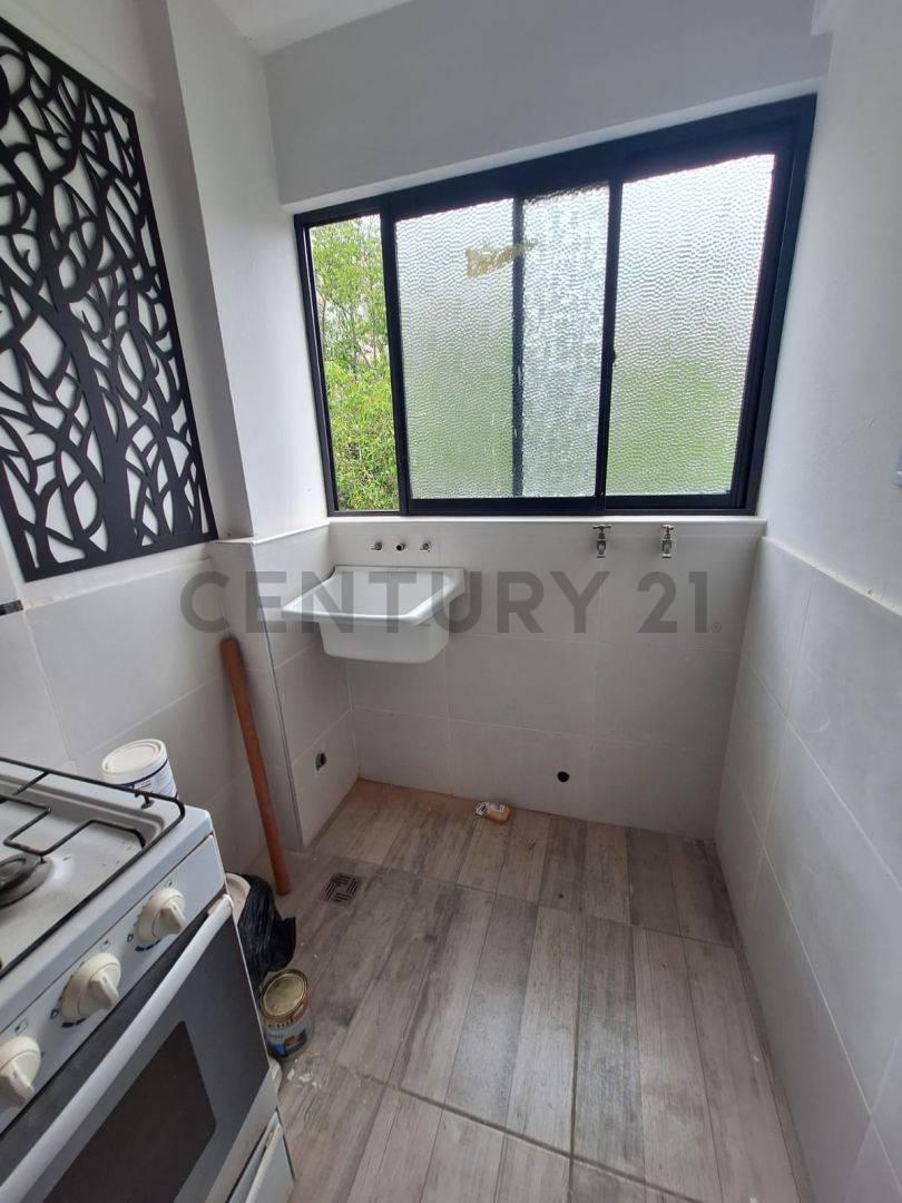 Foto de Alquiler de Departamento 3 AMBIENTES muy lumisoso piso alto , en Las, imagen 3