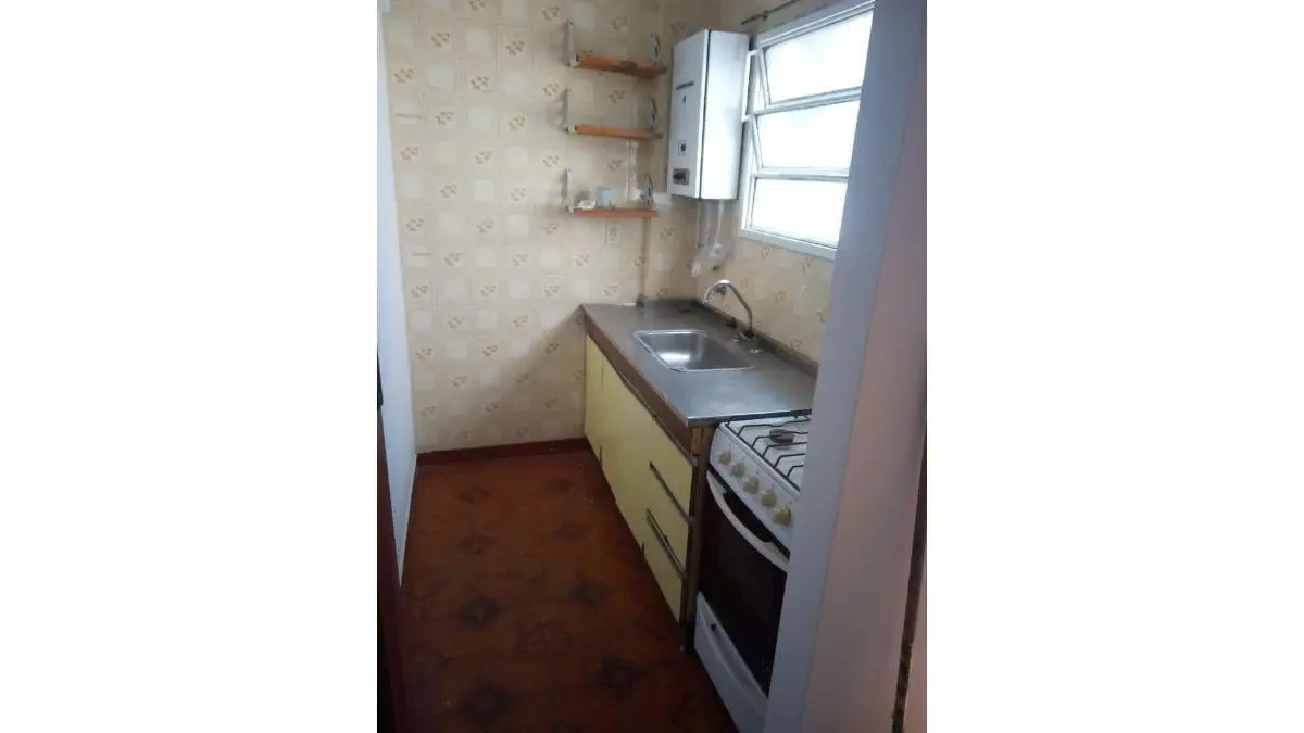DPTO. 2 AMB. APTO PROF/VIVIENDA (BOLIVAR 200- R. MEJÍA) 4