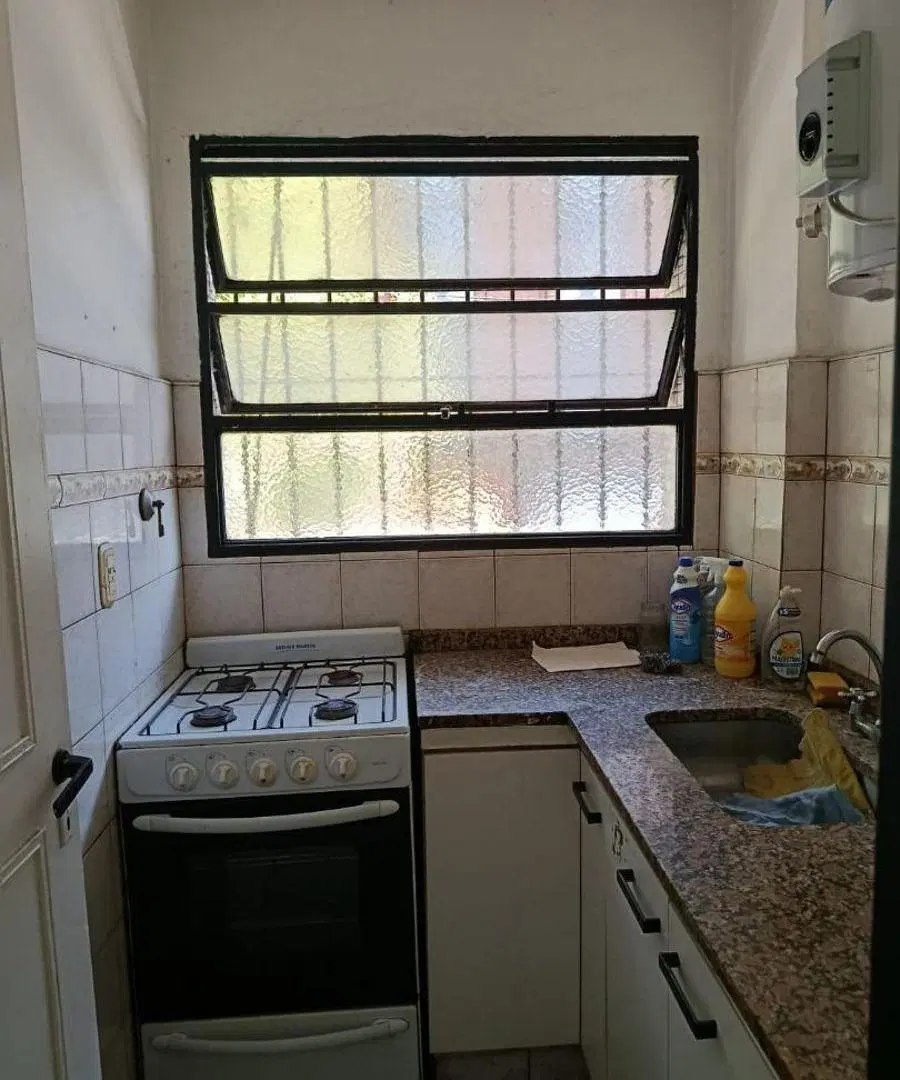 Depto de 2amb p/uso profesional en el centro de San Justo 1