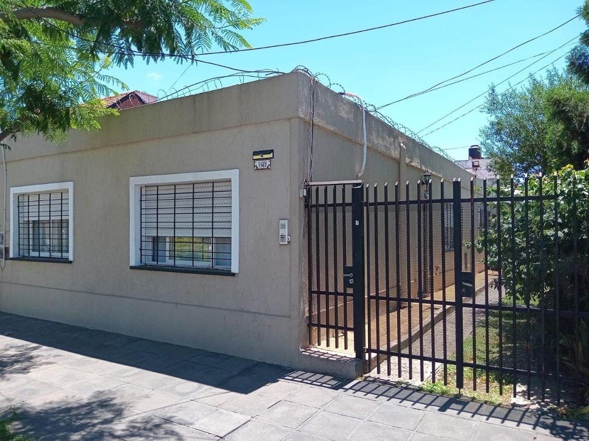 Ph de 3amb con patio (Saavedra 1100 - Ramos Mejía)