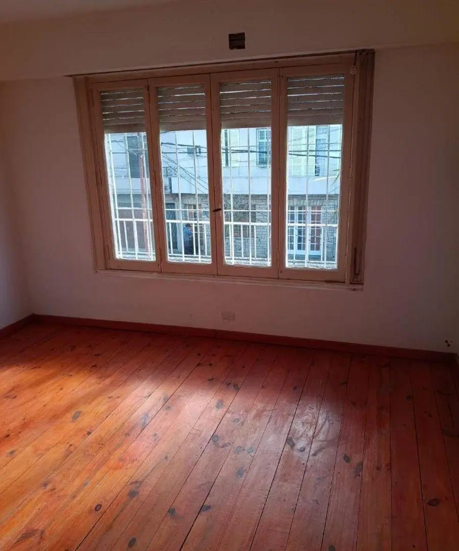 Ph tipo casa de 4amb con patio y terraza (Caseros 500 - Ramos Mejía) 3