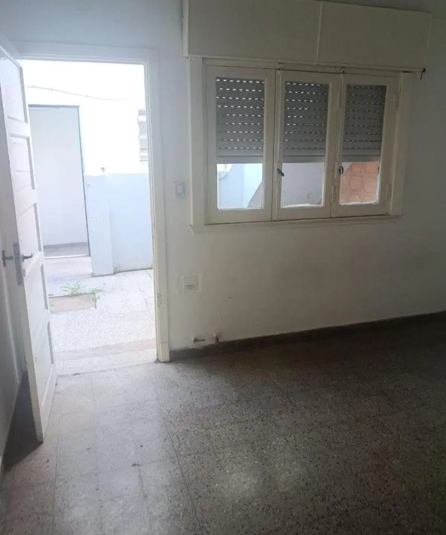 Departamento de 2 ambientes con patio 3