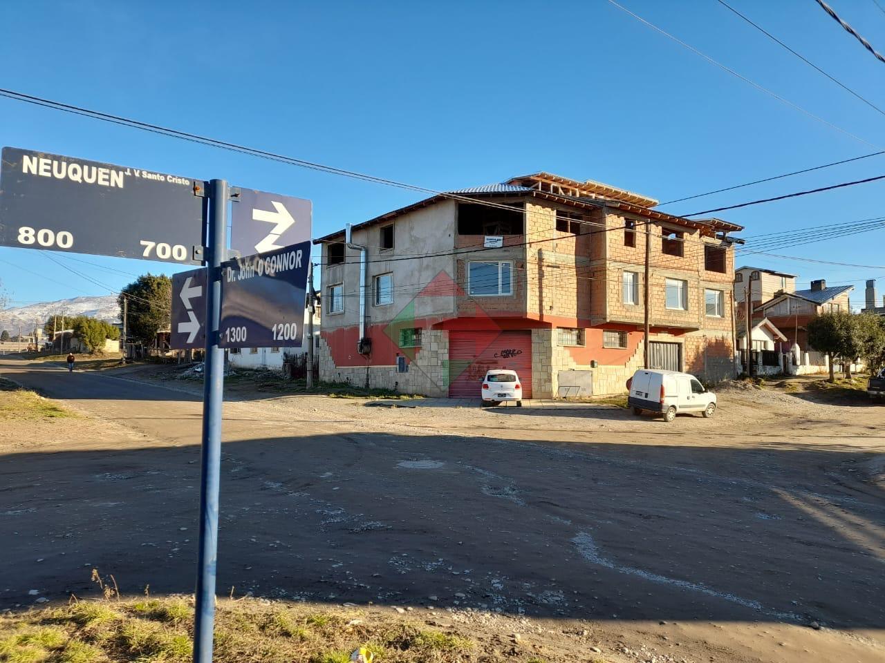 Foto de Edificio de departamentos y local comercial, en esquina, a terminar, imagen 2