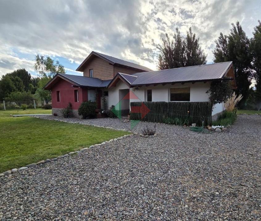 Foto de Venta Hermosa Casa en Dina Huapi – Gran lote de 1115 m², imagen 2
