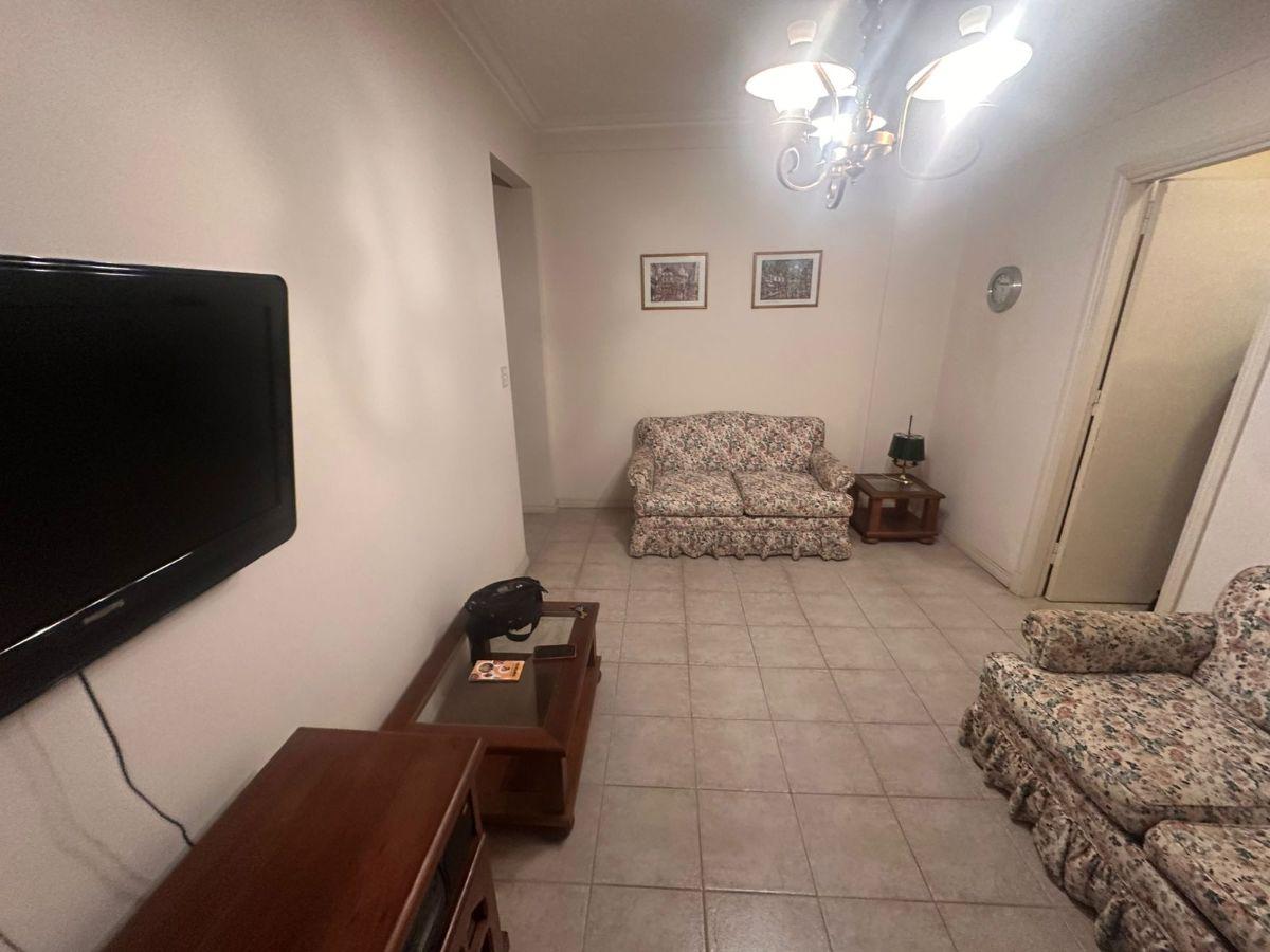 Departamento 2 ambientes interno amplio excelente estado