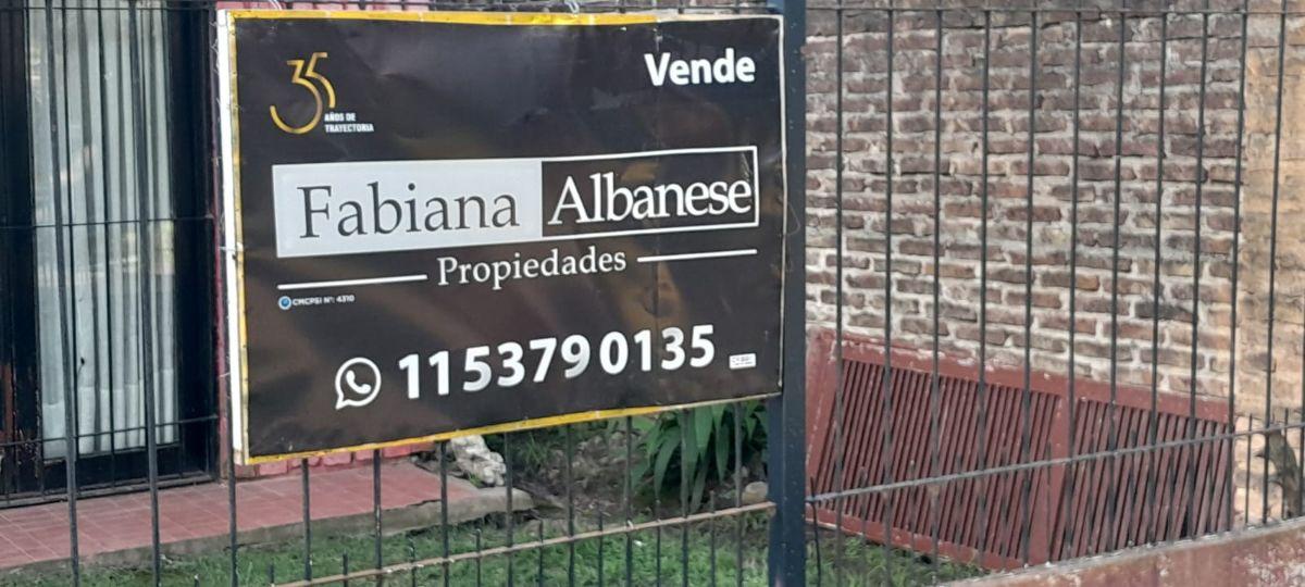Foto de MATHEU CASA CON DEPARTAMENTO DE 1 AMB EN VENTA, imagen 4