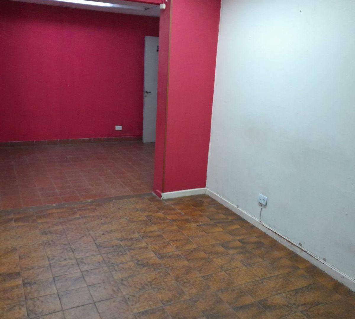 Foto de Local de 50 m² en alquiler en Olivos, imagen 5