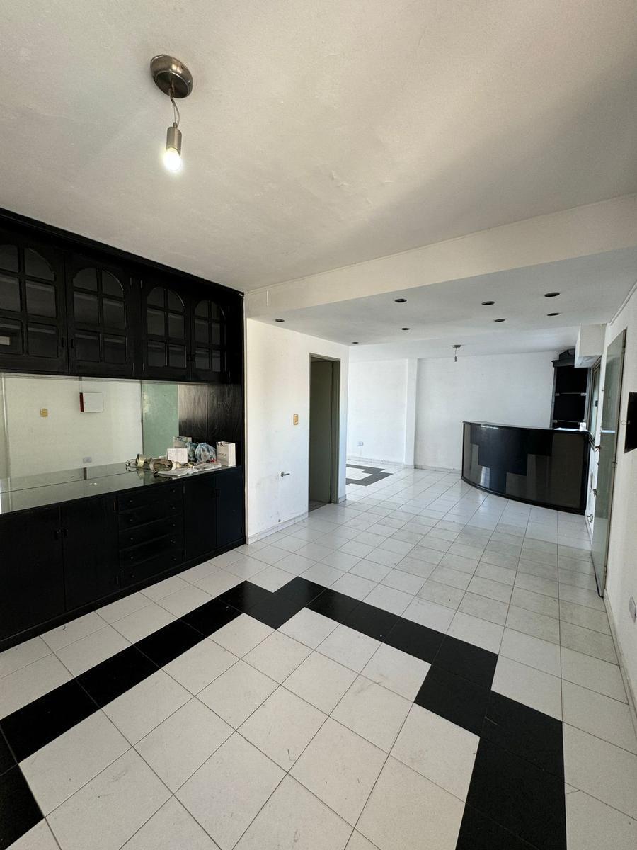 Se Vende Amplio Departamento en Zona Centro Oportunidad 3