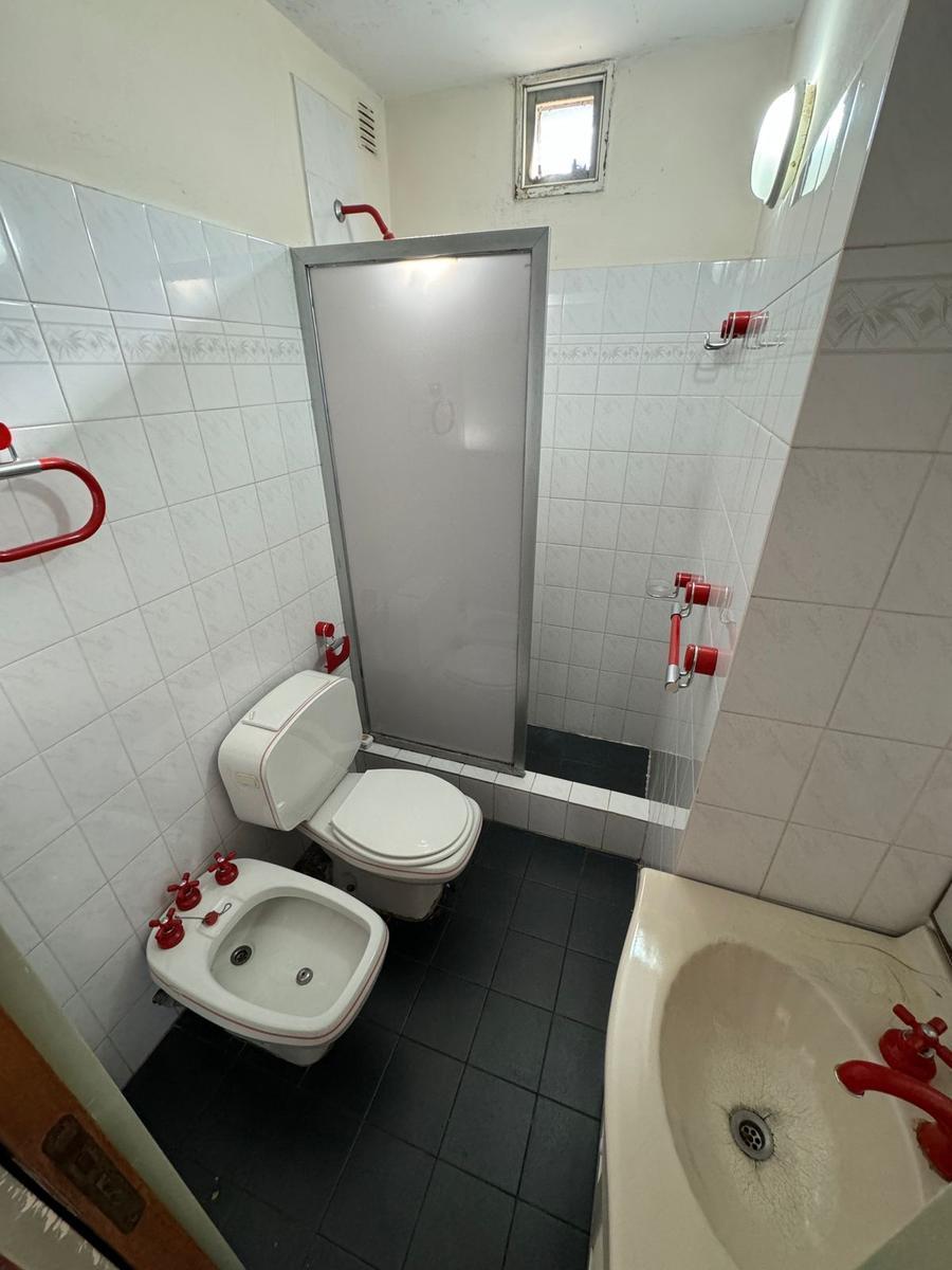 Se Vende Amplio Departamento en Zona Centro Oportunidad 4