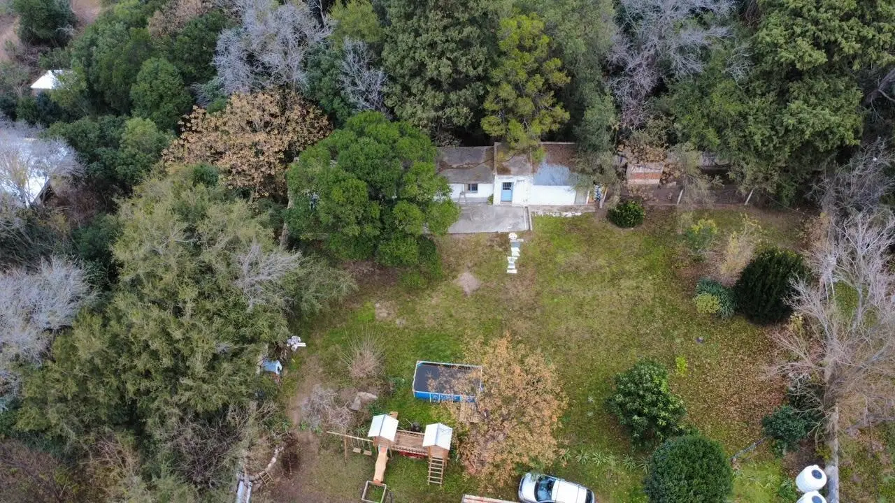 IMPORTANTE TERRENO DE 714 m² CON CASA – COSQUÍN 8