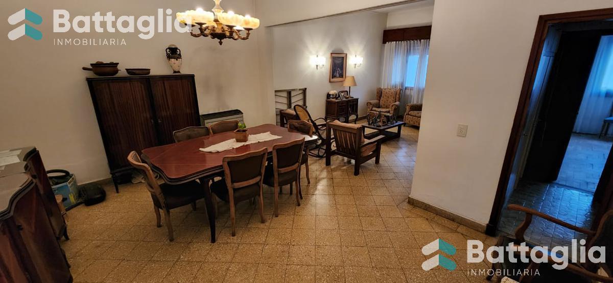 HERMOSA CASA C/COCHERA CUB/JARDIN Y TODOS LOS SERVICIOS CONECTADOS- DOLORES