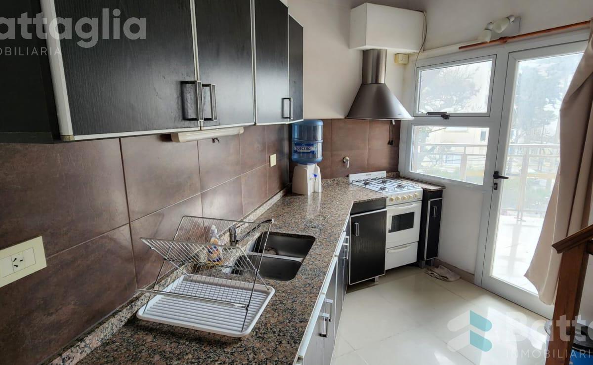 Excelente Departamento 4 Ambientes, a Tan Solo 100 m del Mar! 4