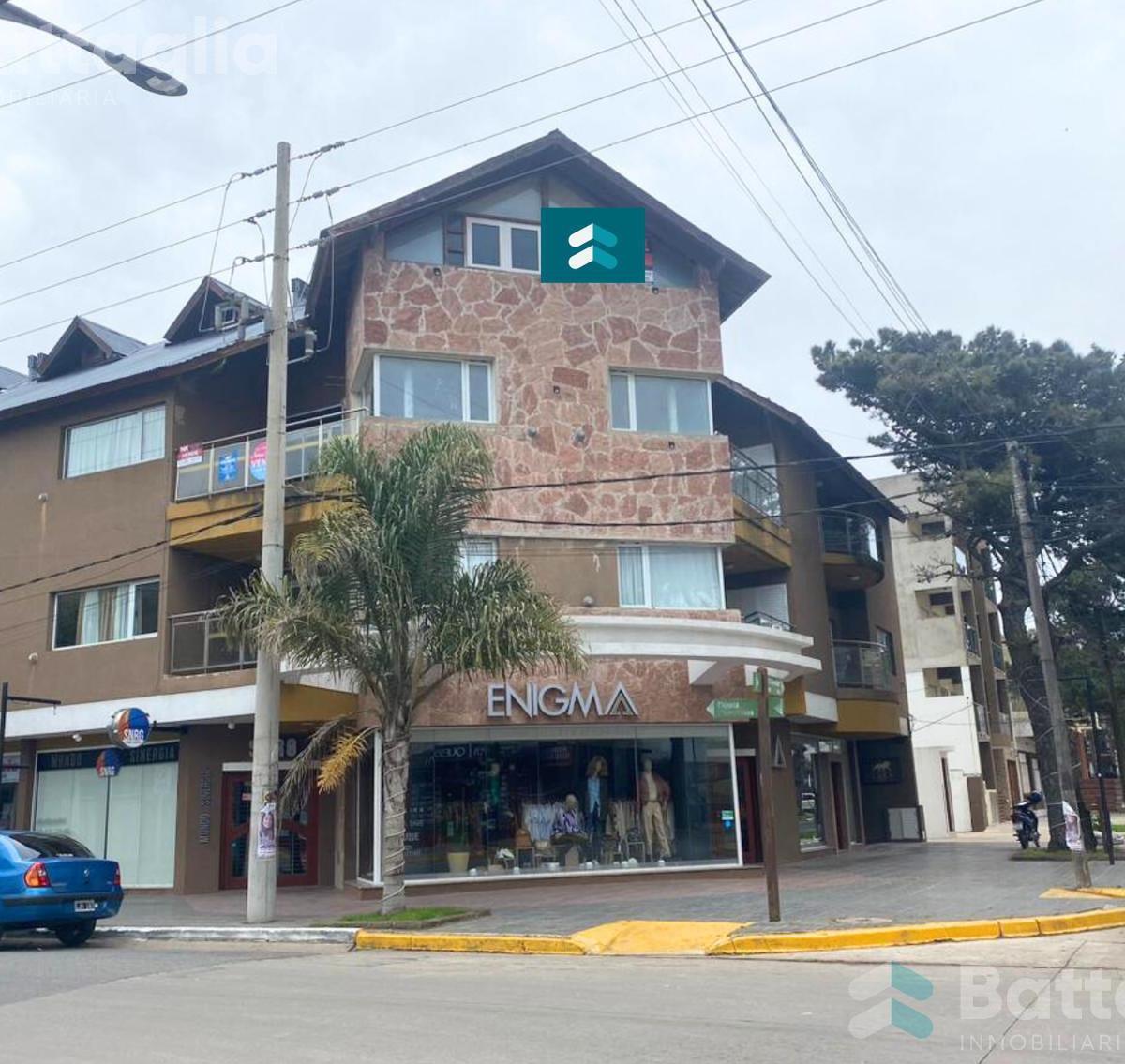 Excelente Departamento 4 Ambientes, a Tan Solo 100 m del Mar! 5