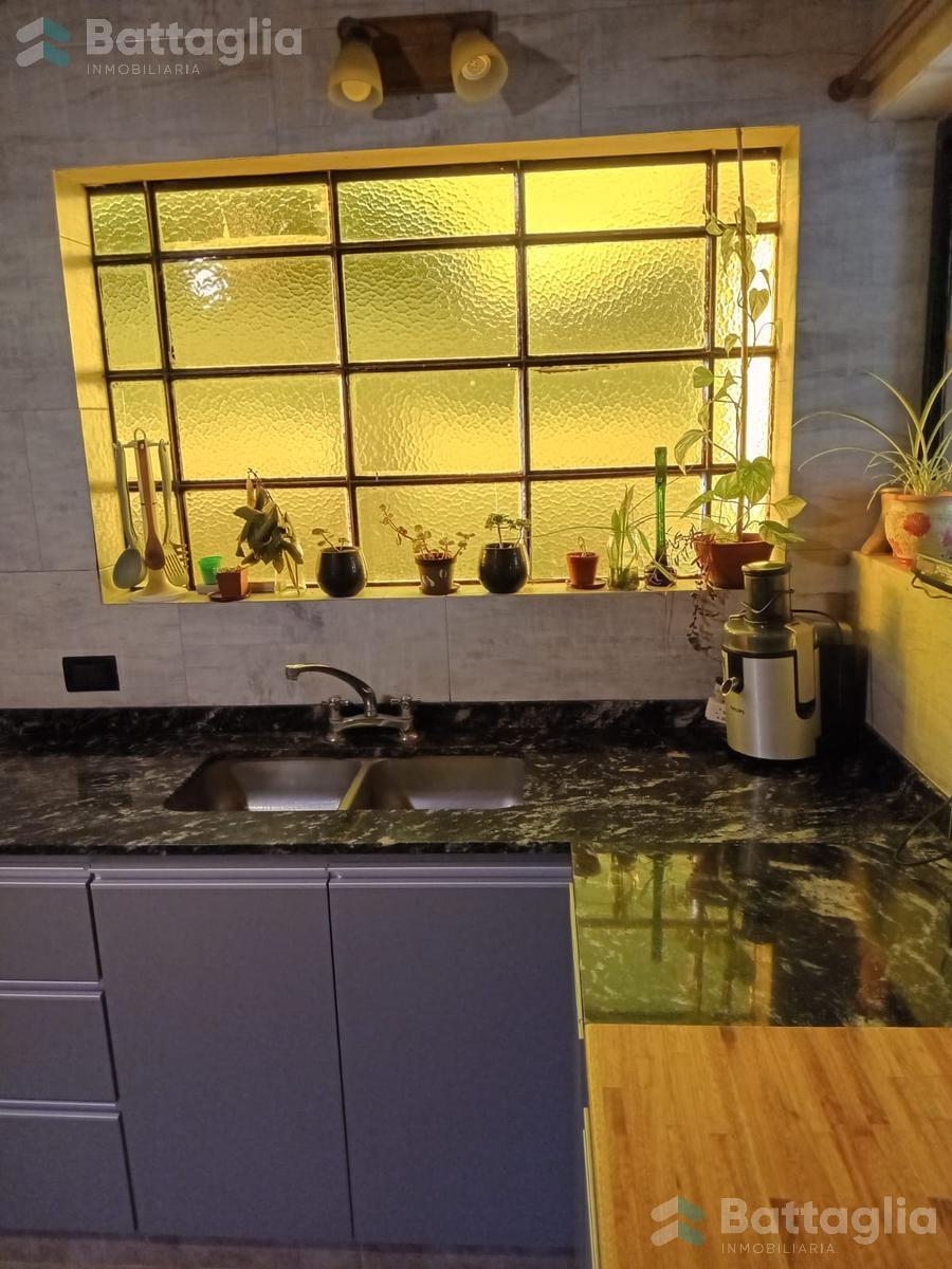 Excelente Casa de 8 Ambientes en Lote de 1000 m² - San Bernardo del Tuyu 3